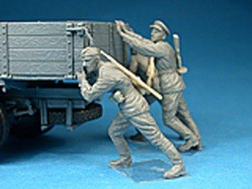 1:35 GAZ-AAA Mod. 1943 Cargo Truck Q3545