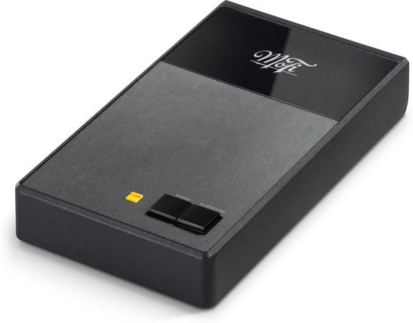 Phono Preamplifier for Moving Magnet and Moving Coil Cartridges B720