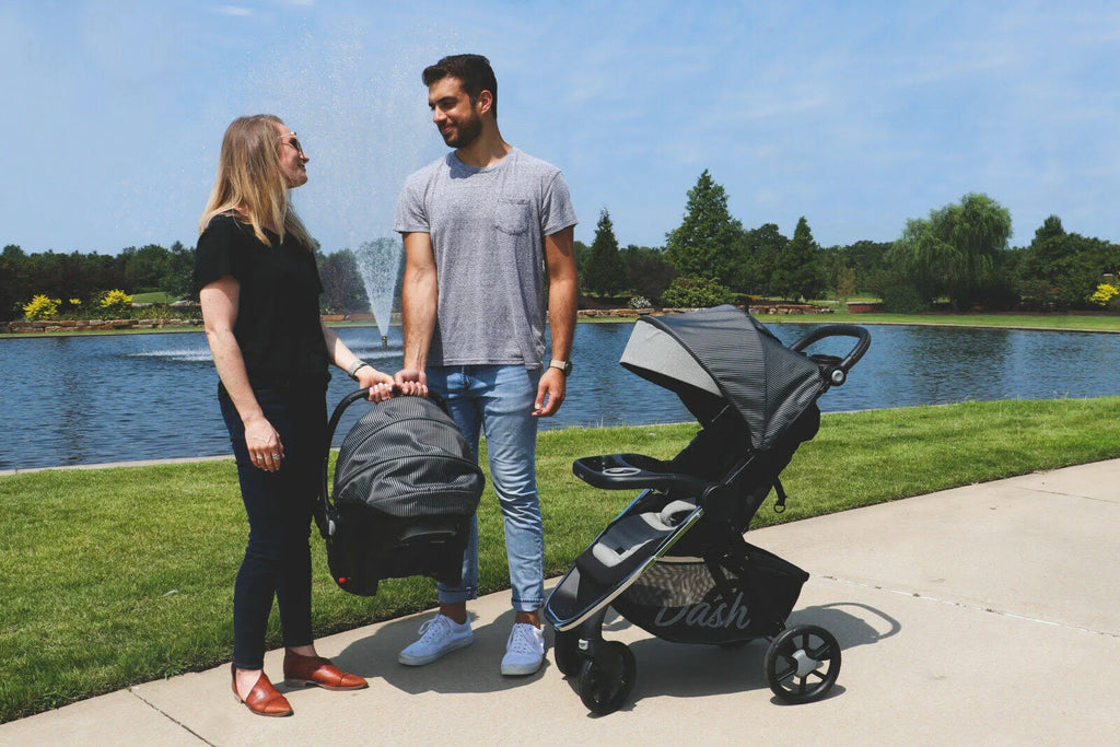 Gray Travel System Stroller and Infant Car Seat Y492