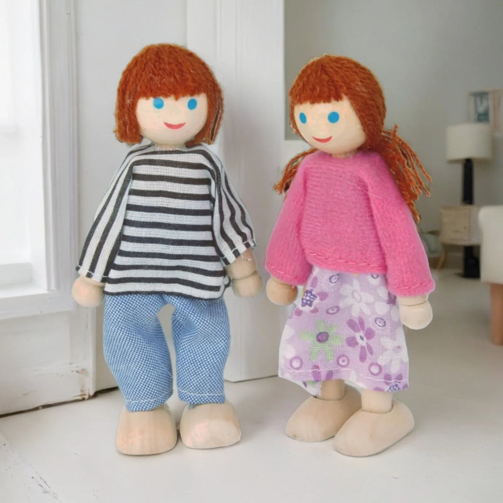 6-Pieces Wooden Doll Family for Dollhouse, 1:12 Scale R4599
