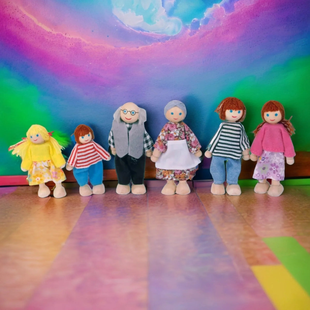 6-Pieces Wooden Doll Family for Dollhouse, 1:12 Scale R4599