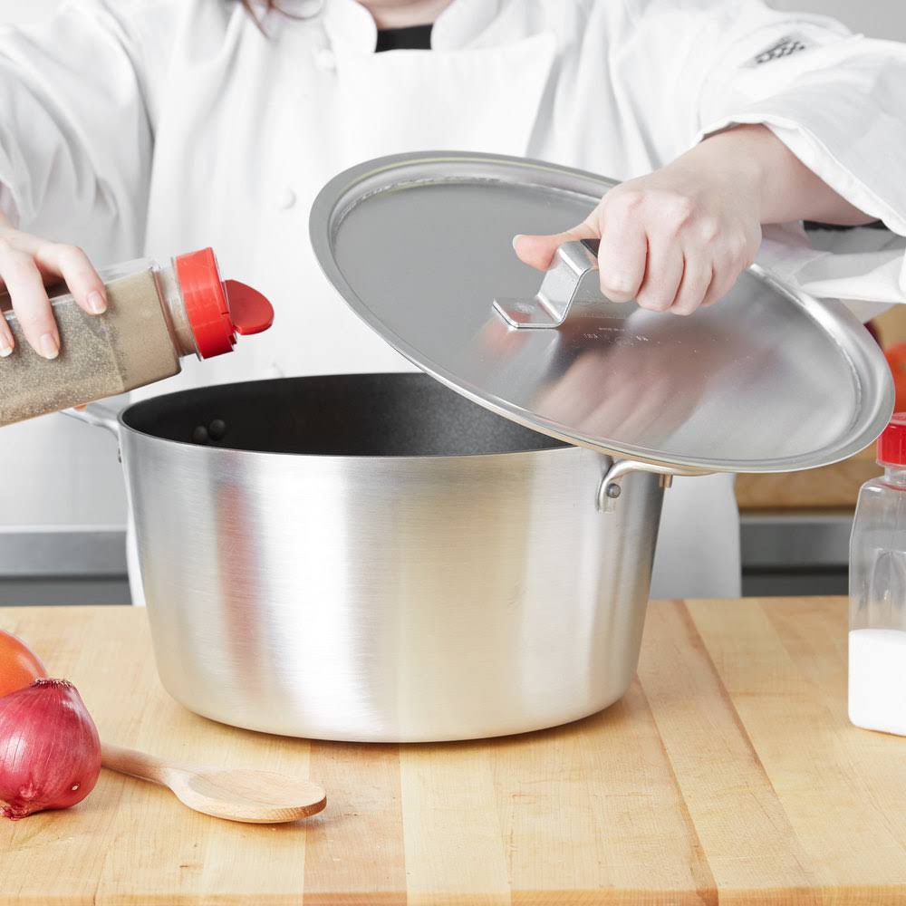 8.5 Quart Tapered Sauce Pan E213