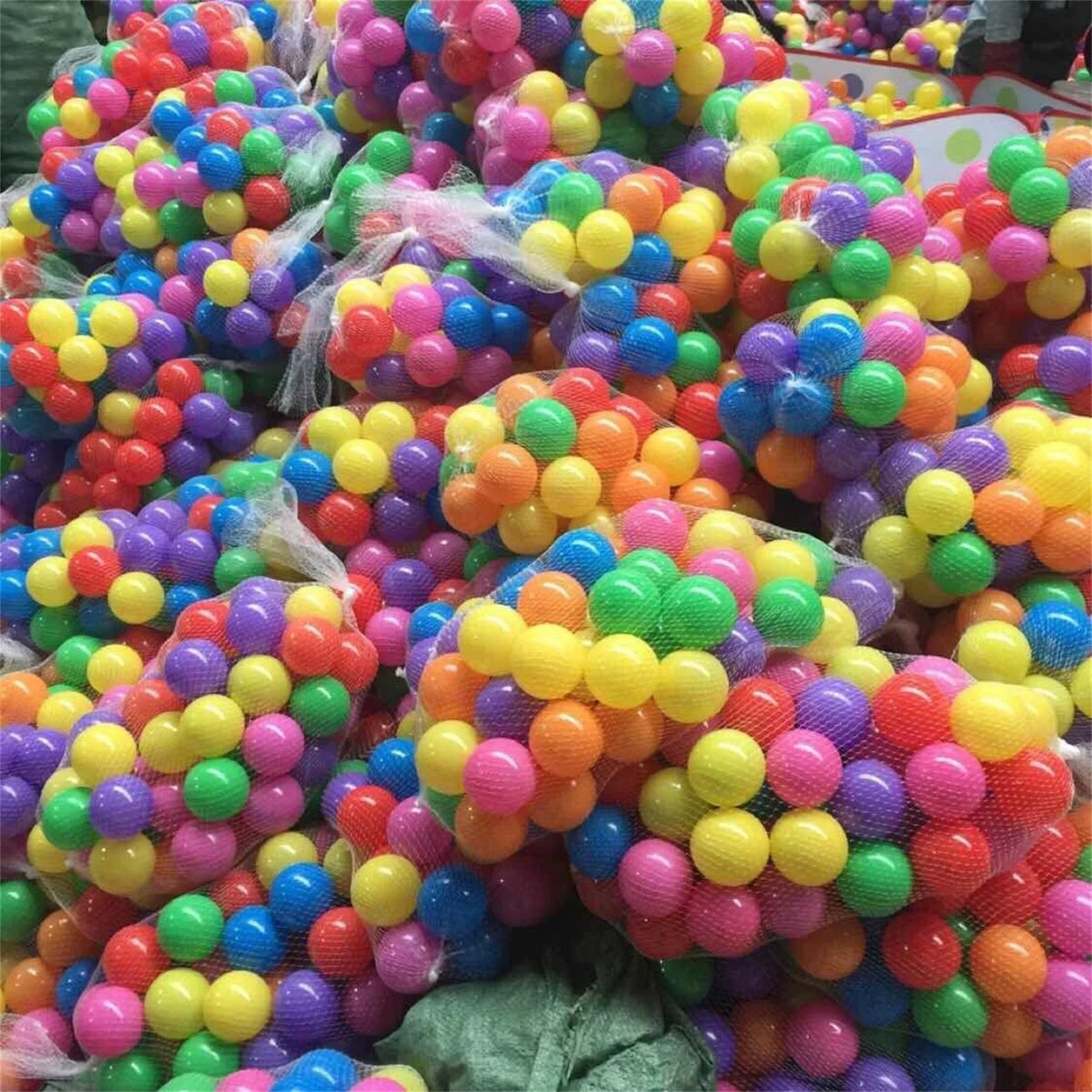 200PCS 5.5cm Colorful Soft Plastic Ocean Balls U3562