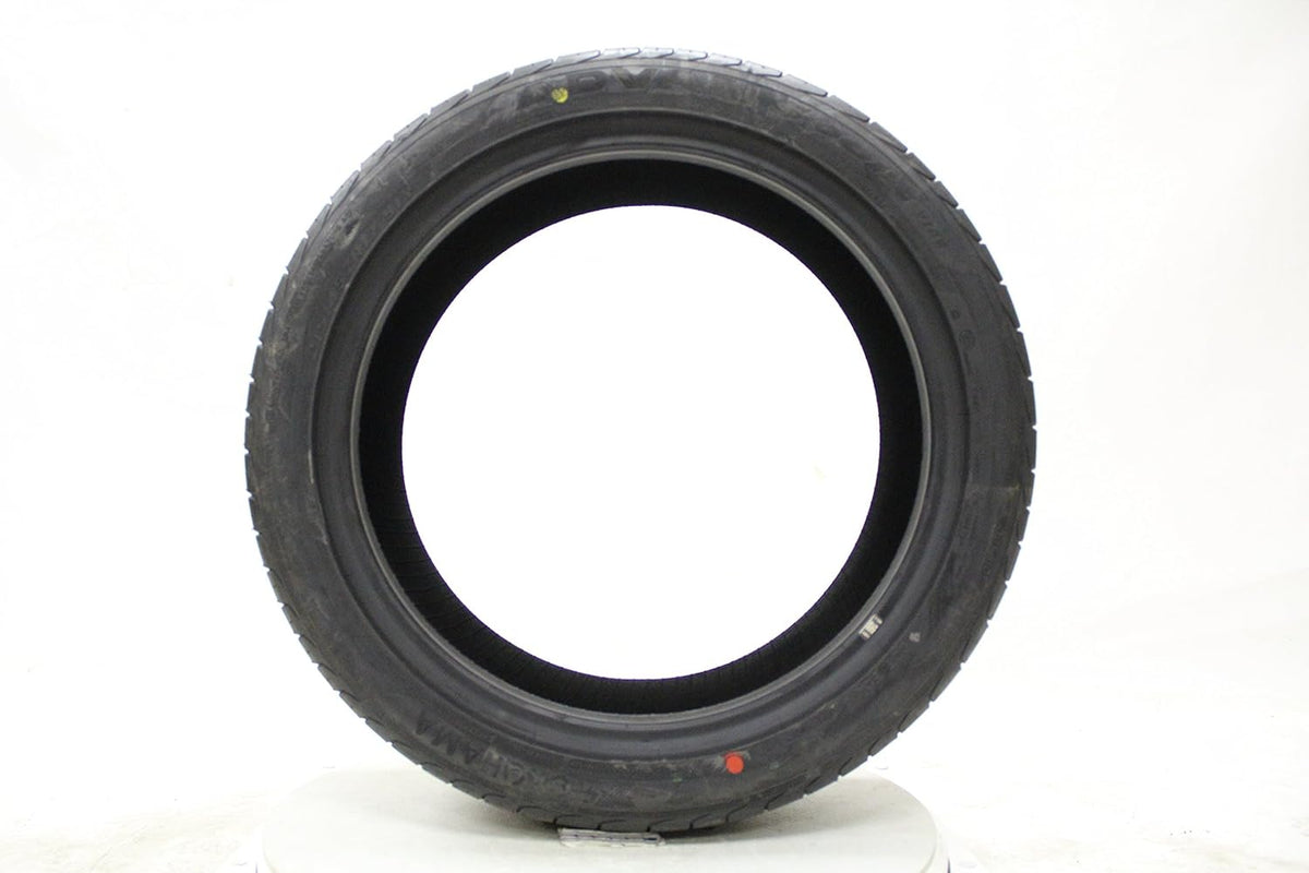 255/35ZR18 Performance Tire M571034