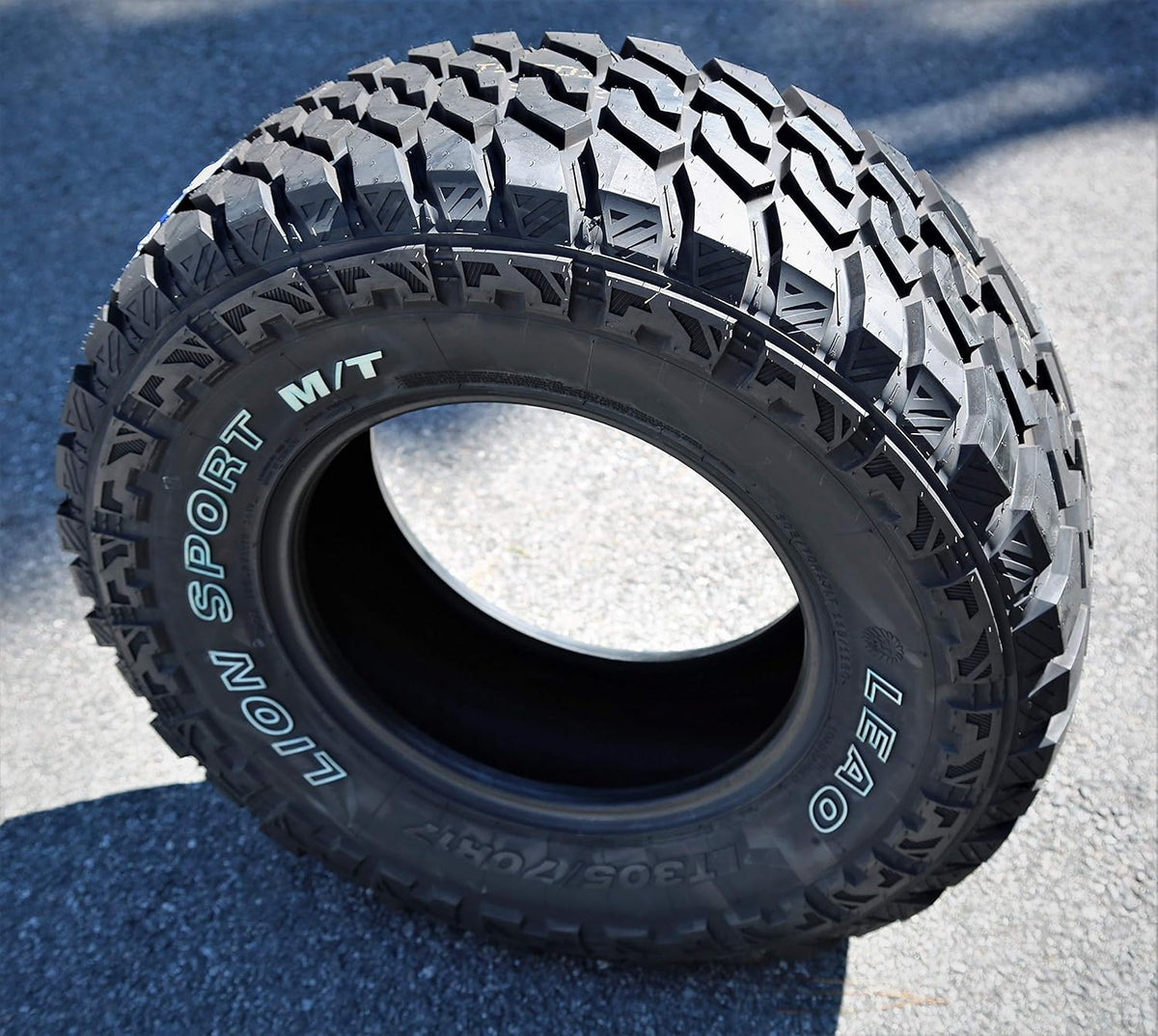 LT305/70R17 Mud Off-Road Light Truck Radial Tire U7583