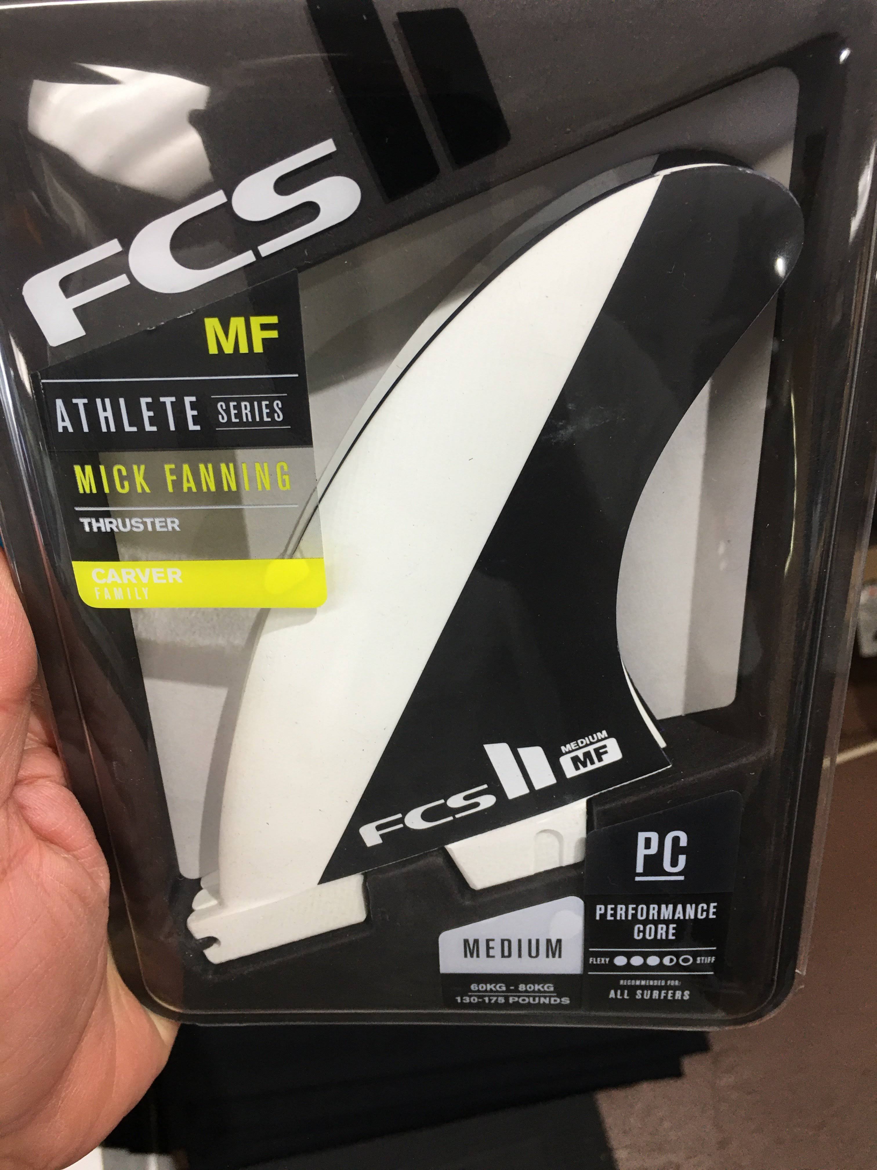 Tri Fin Set Black/White Medium C380991